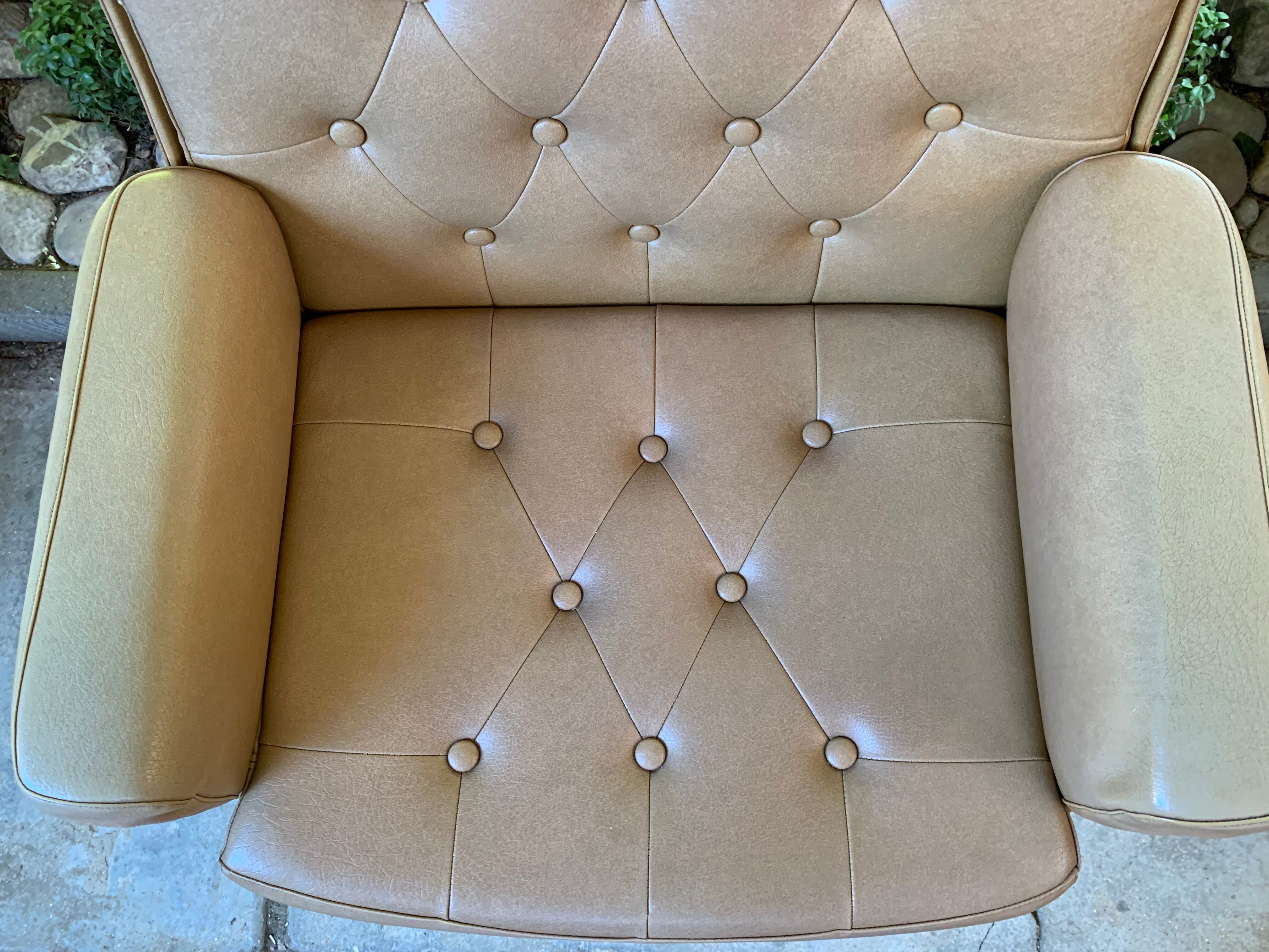 Airborne 1970s "bridge" swivel chair