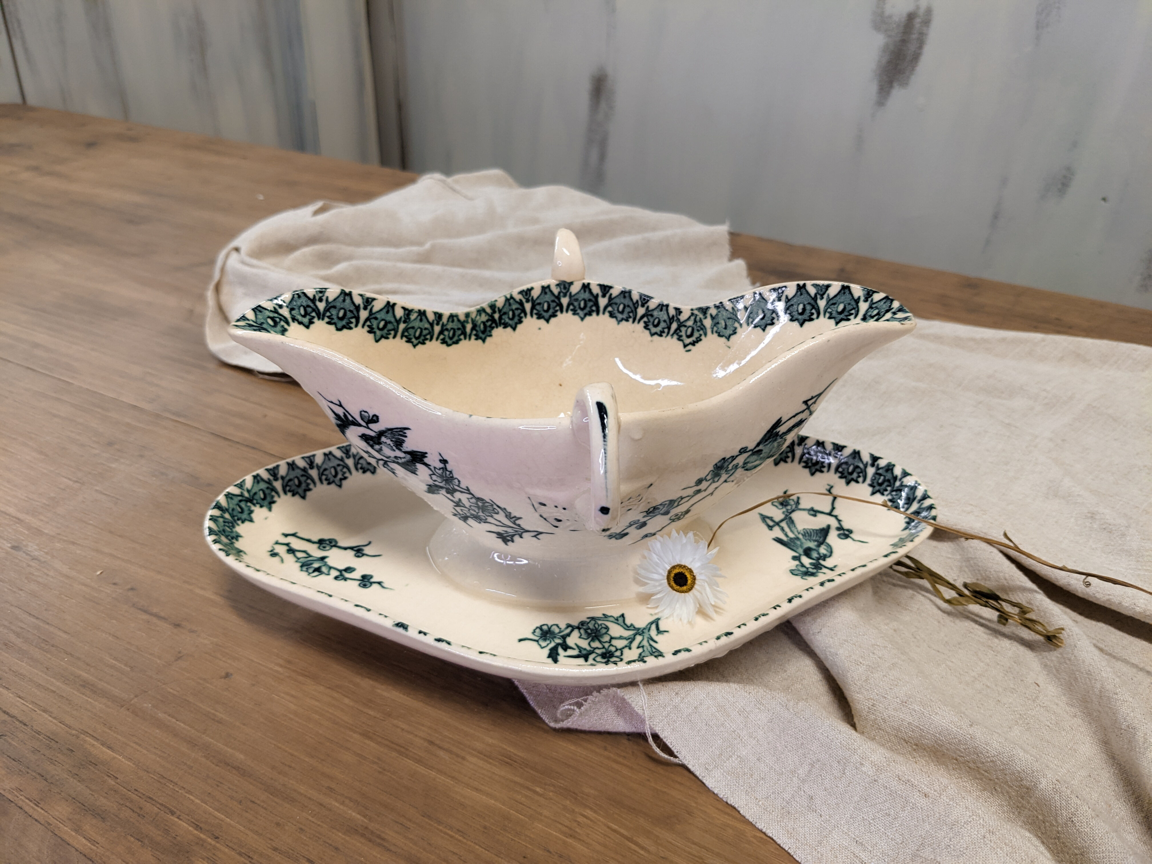 Sauce boat terre de fer