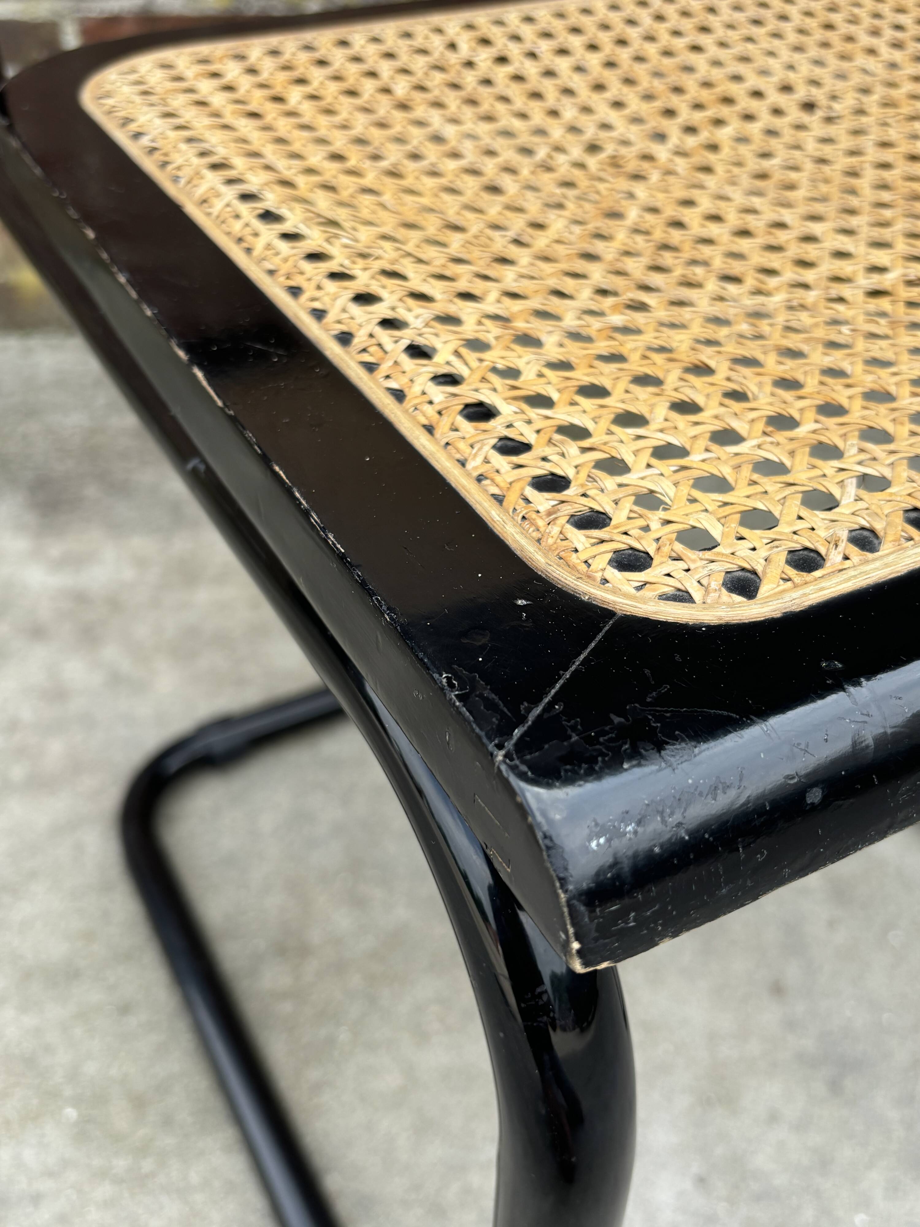 Vintage Cesca design chair b32 black model