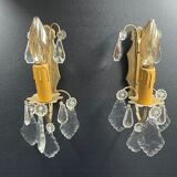 Pair of bronze/brass wall lamp and glassware