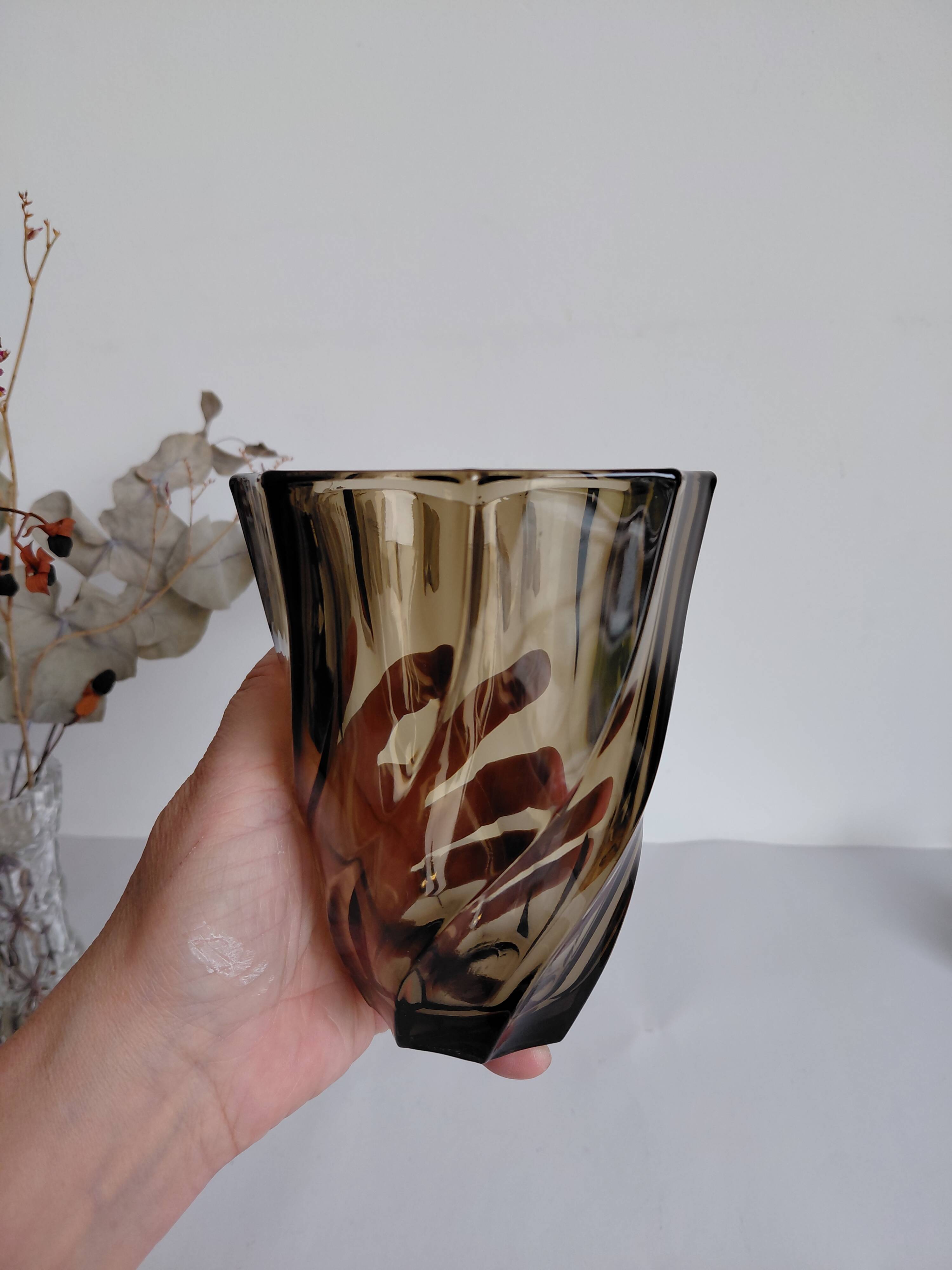 Vintage Luminarc vase, smoked glass - 70s