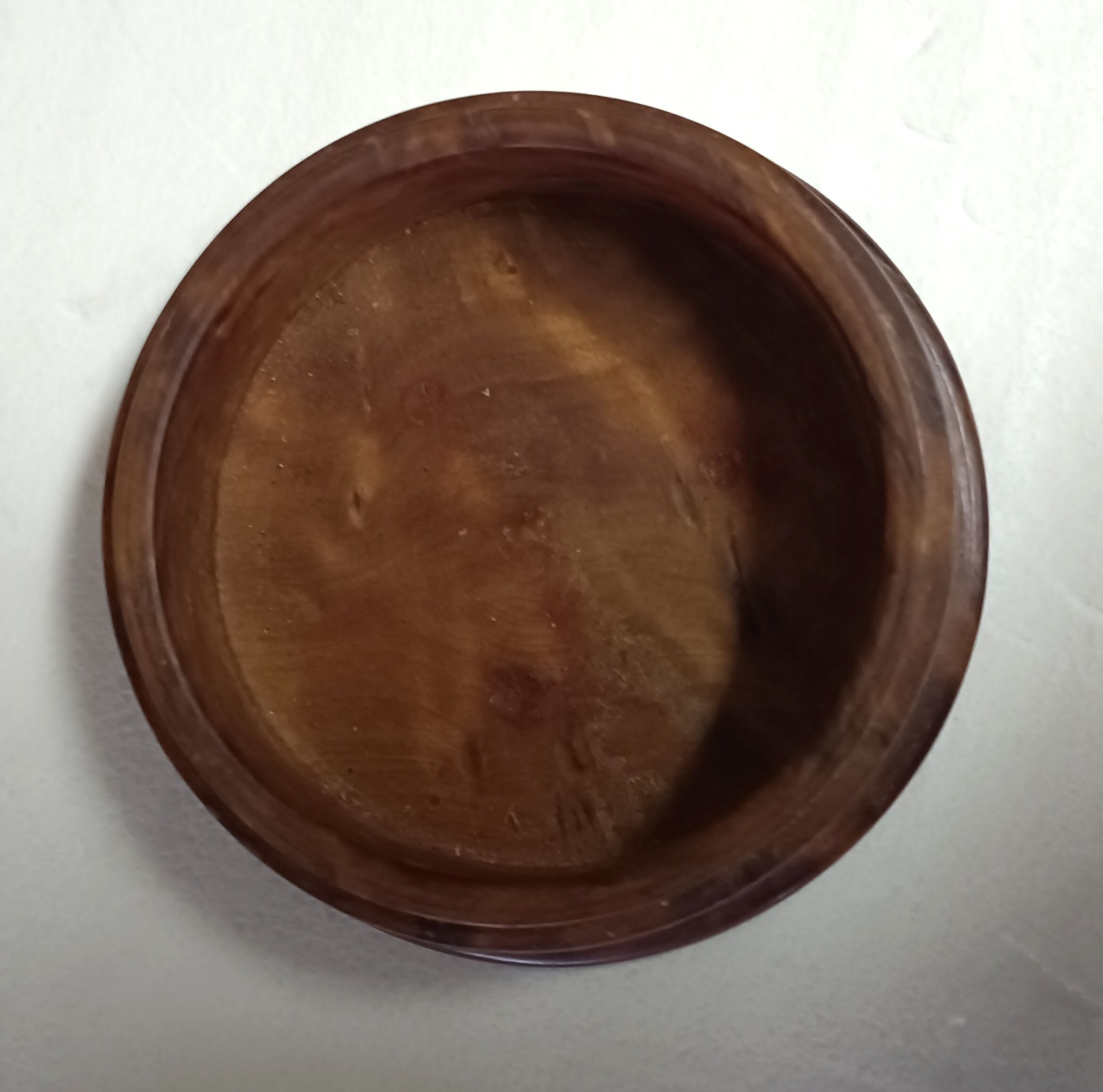 Round box magnifying glass