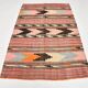 Tapis Kilim fait main rayé rose blush et marron, 131x196 cm