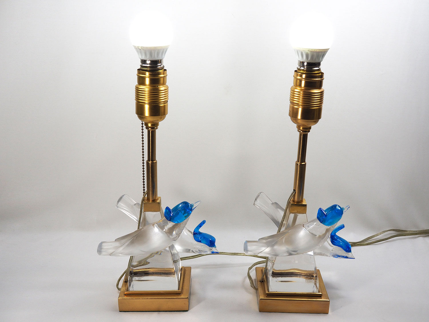 Lalique Crystal Pimlico Birds Table Lalique crystal pimlico birds table lamps Mid-Century
