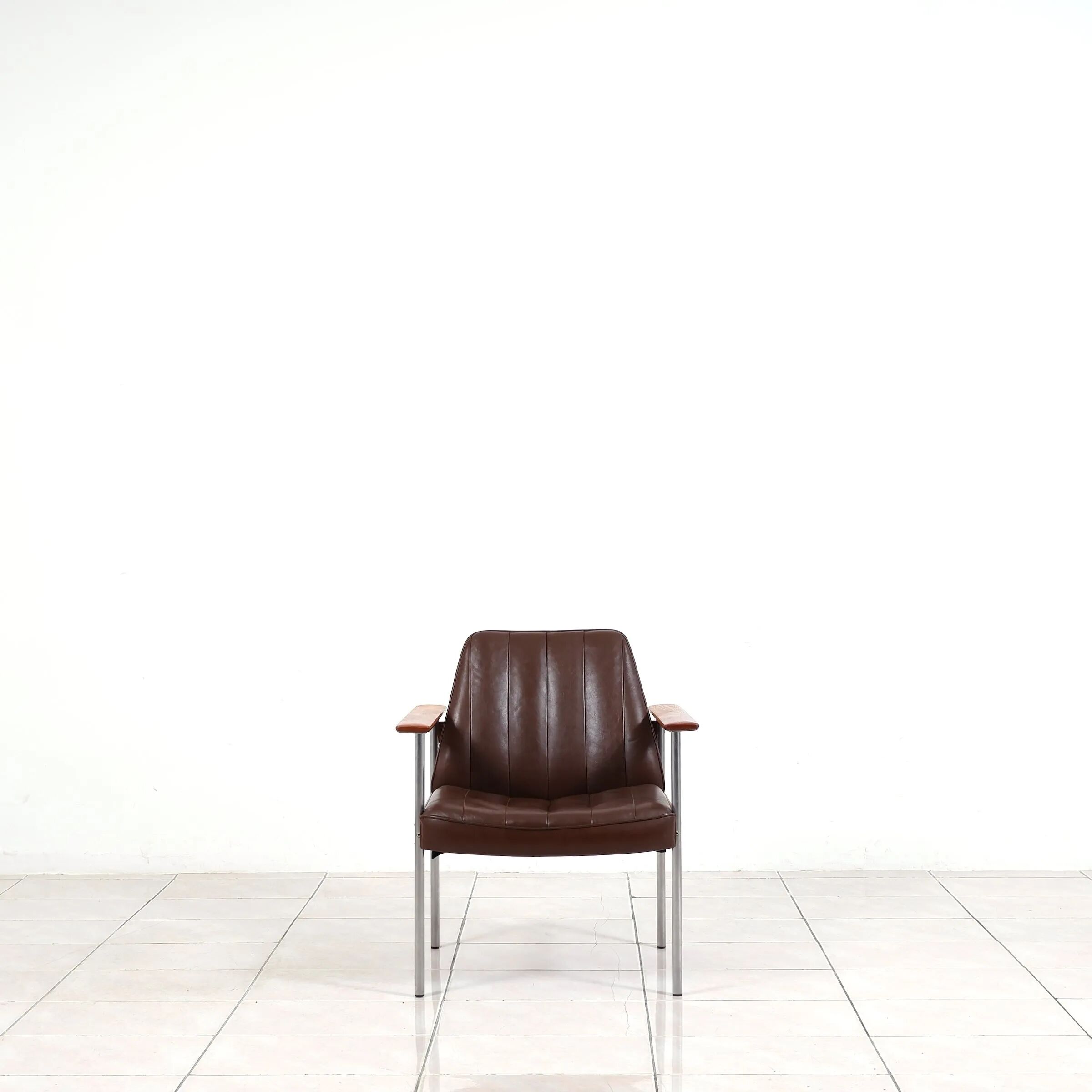 Fauteuil "1001" par Sven Ivar Dysthe pour Dokka Mobler