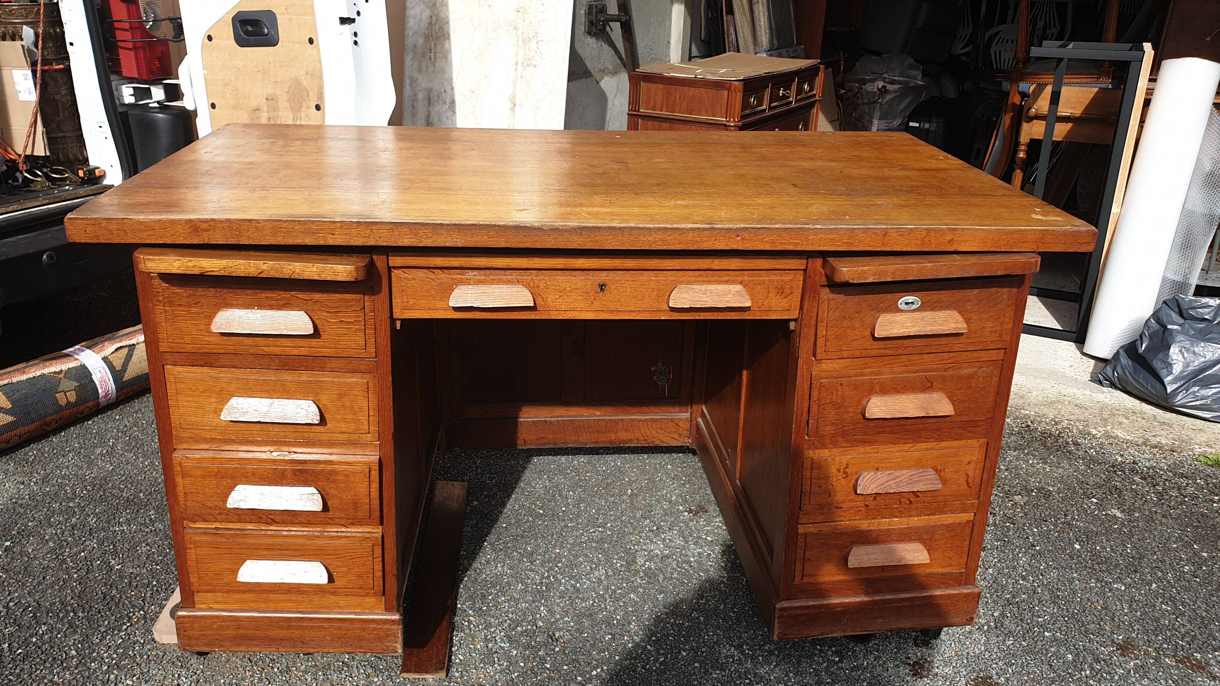 Administrative office 40/50s