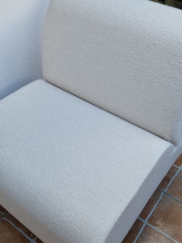 Chauffeuse années 80 relookée, tissu d'éditeur Chivasso