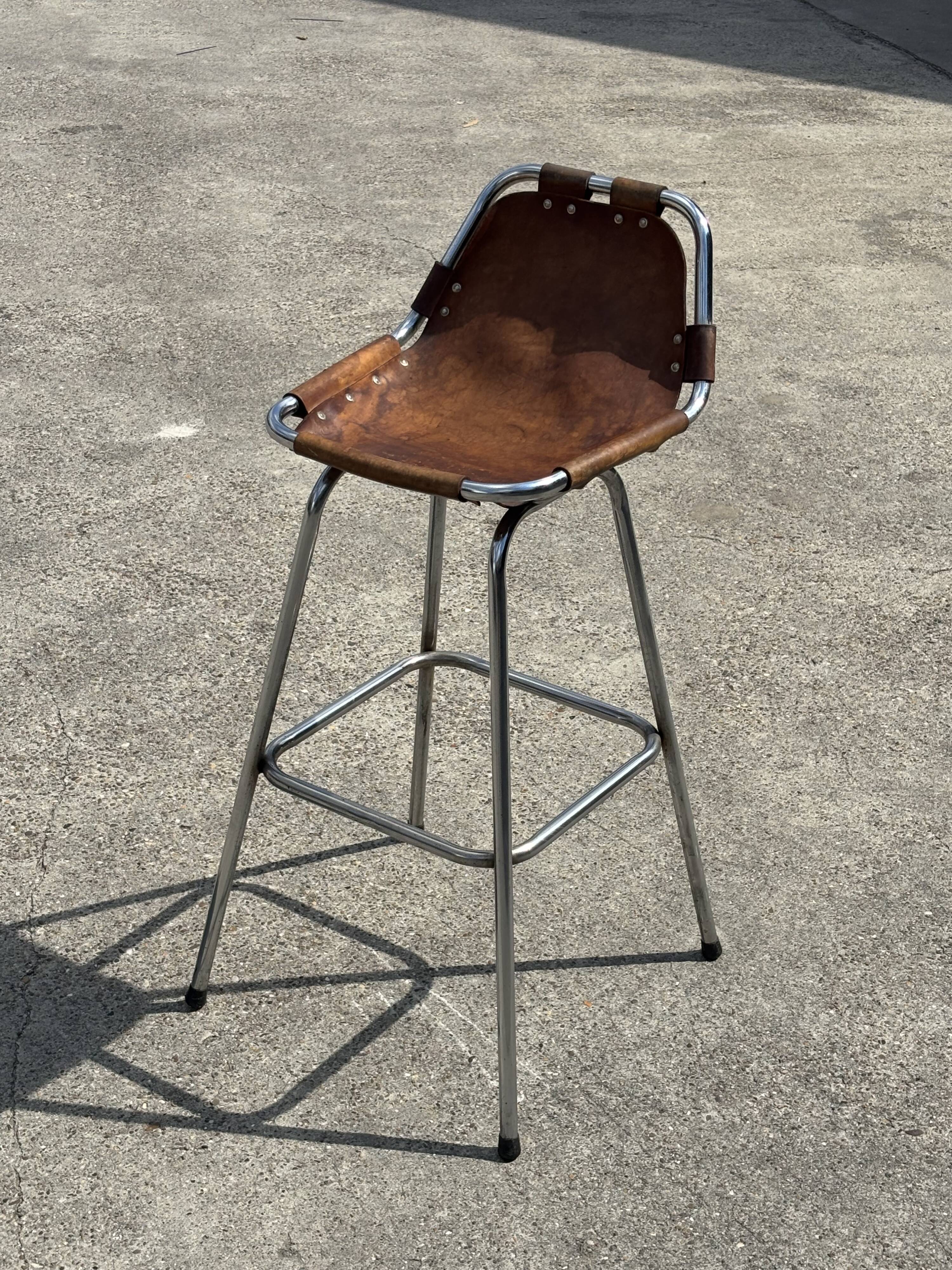Tabouret de bar vintage Dal Vera sélectionné par Charlotte Perriand design 'Les Arcs'
