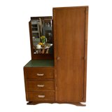 Asymmetrical cabinet
