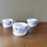 Set of 3 large vintage cups