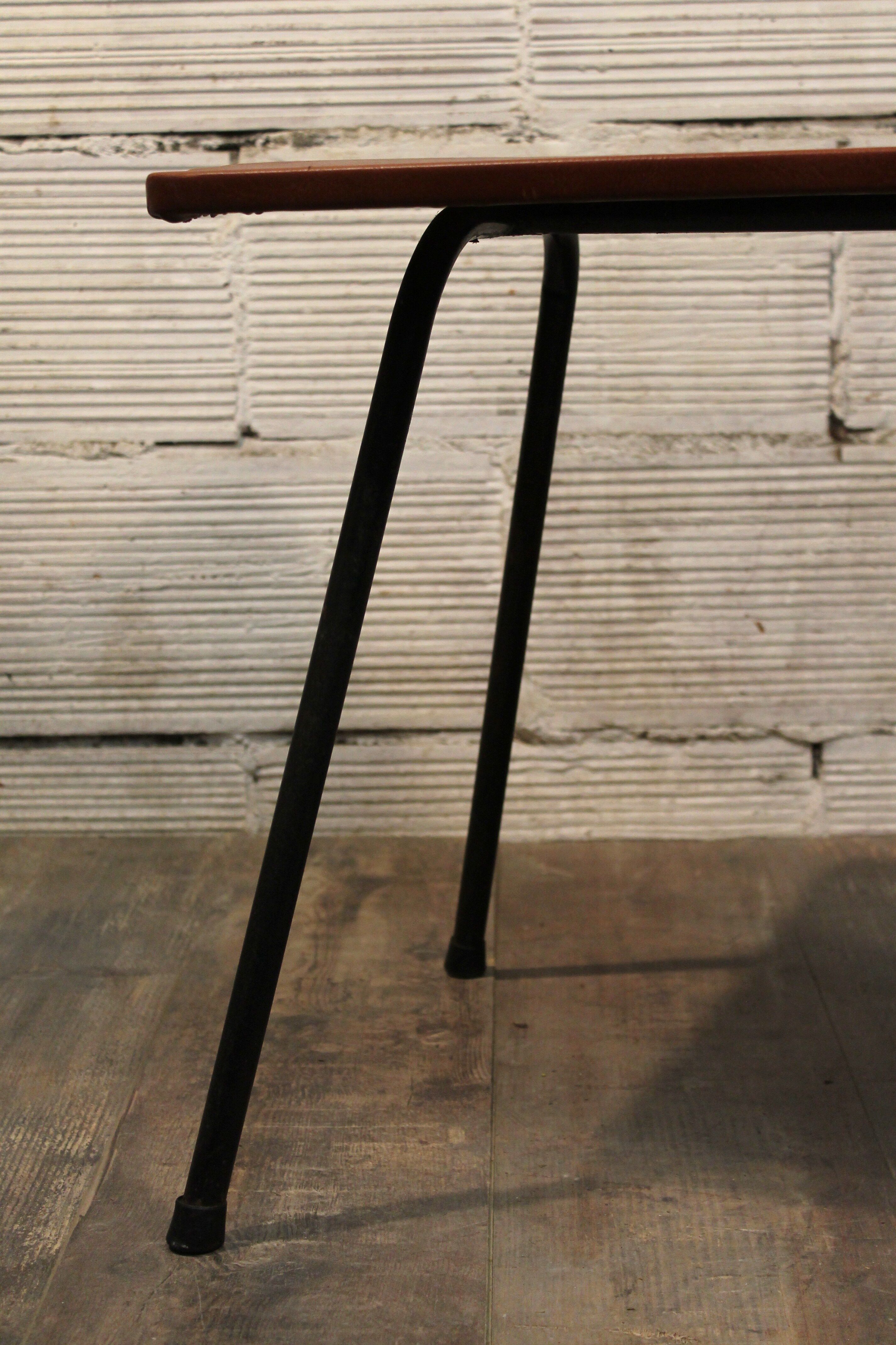 Table basse triangle des années 50