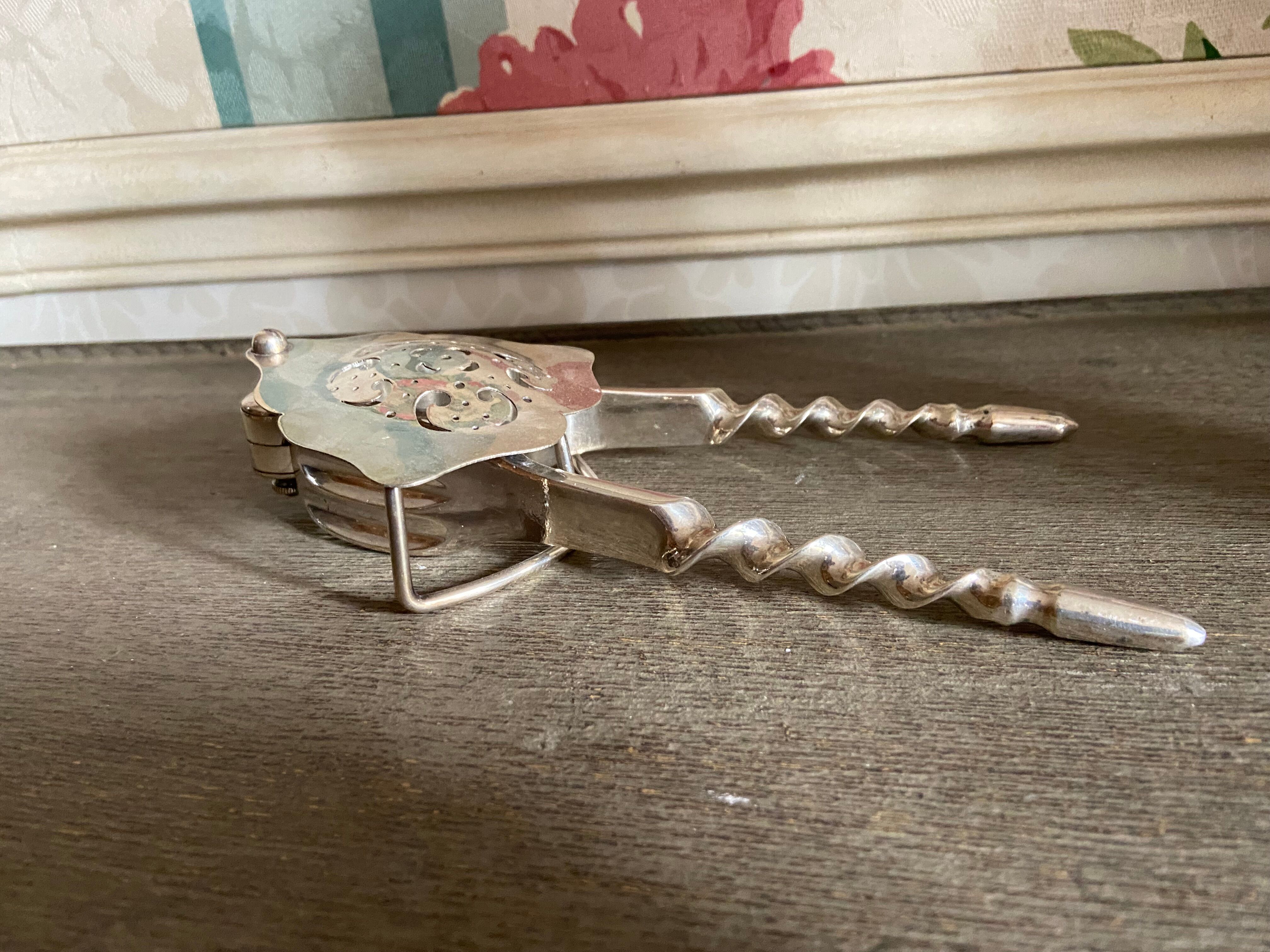 Old lemon silver metal press