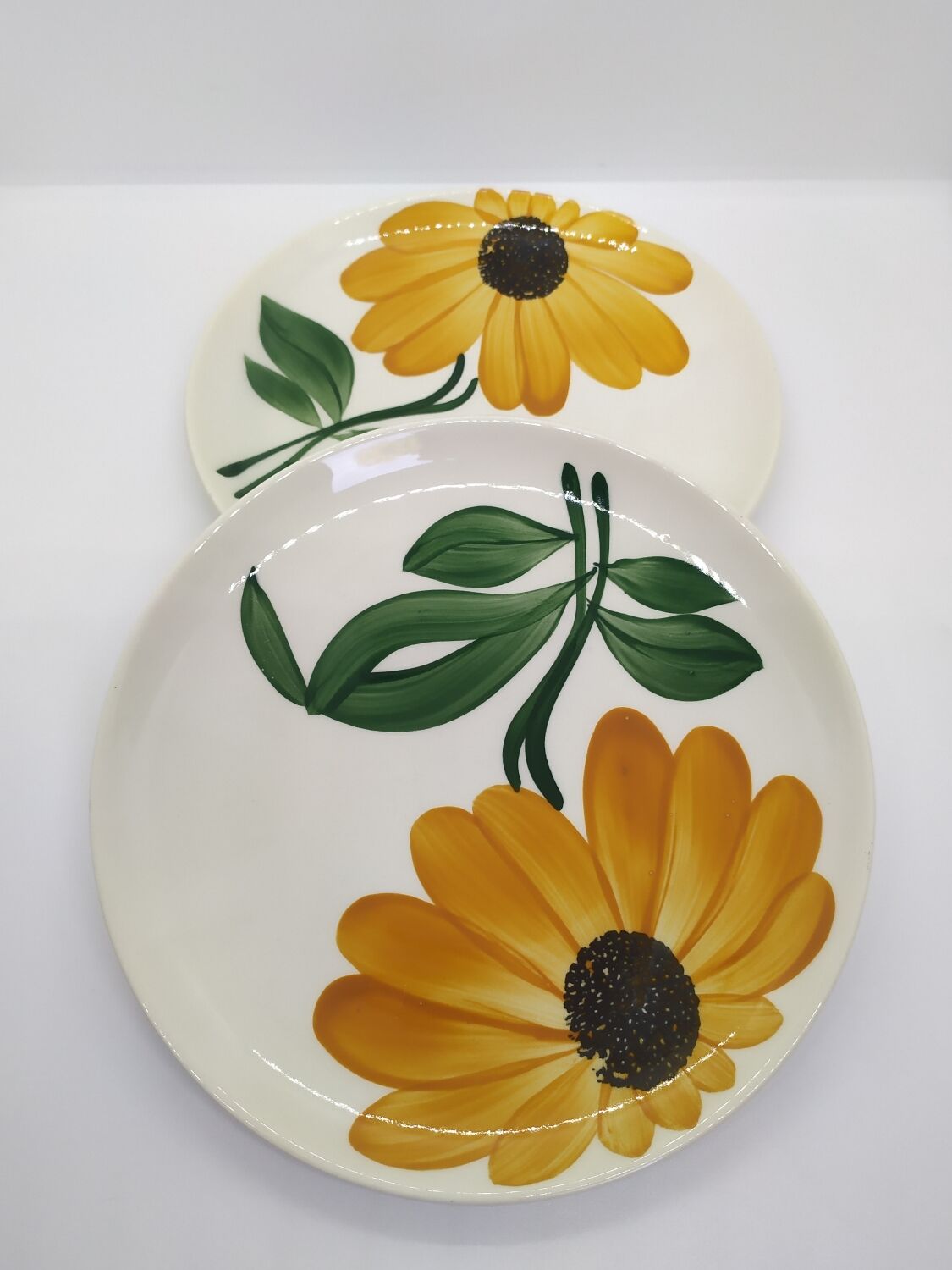Vintage Gien dessert plates