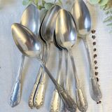 Set of 8 vintage soup spoons