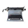 Vintage typewriter Olivetti 82
