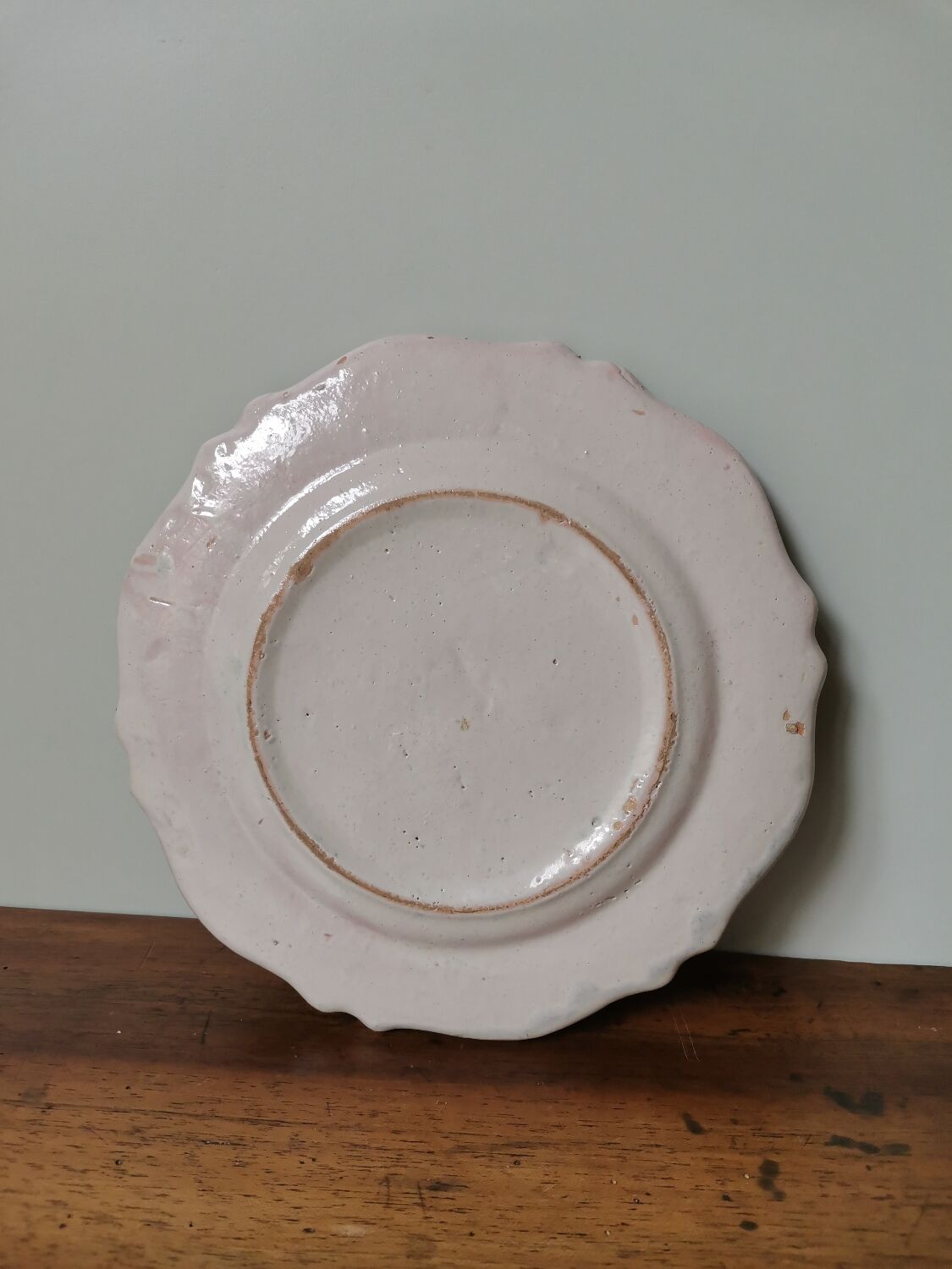 Vintage ceramic plate hand painted flower pattern