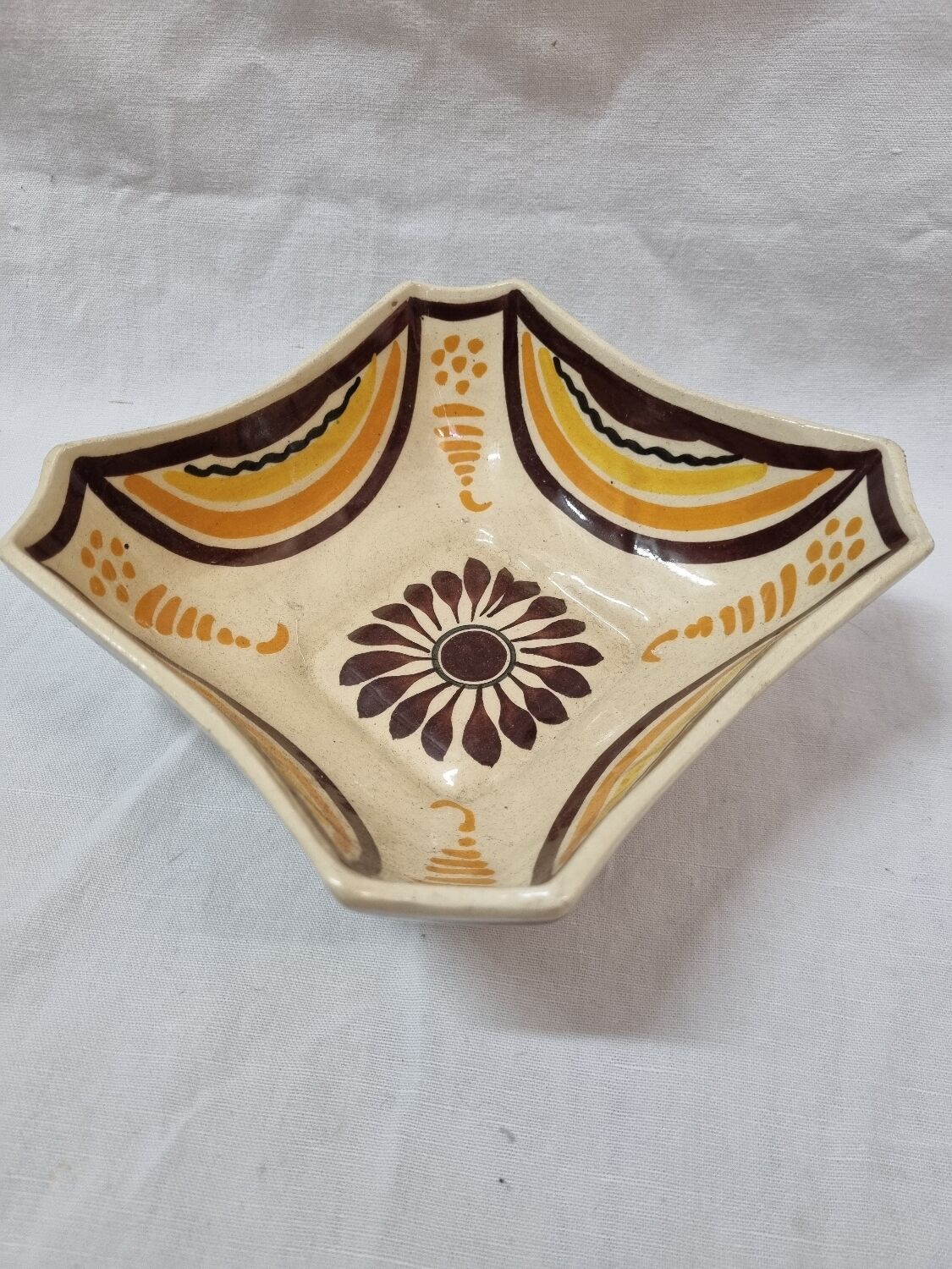 Henriot Quimper earthenware cup, 1920/30