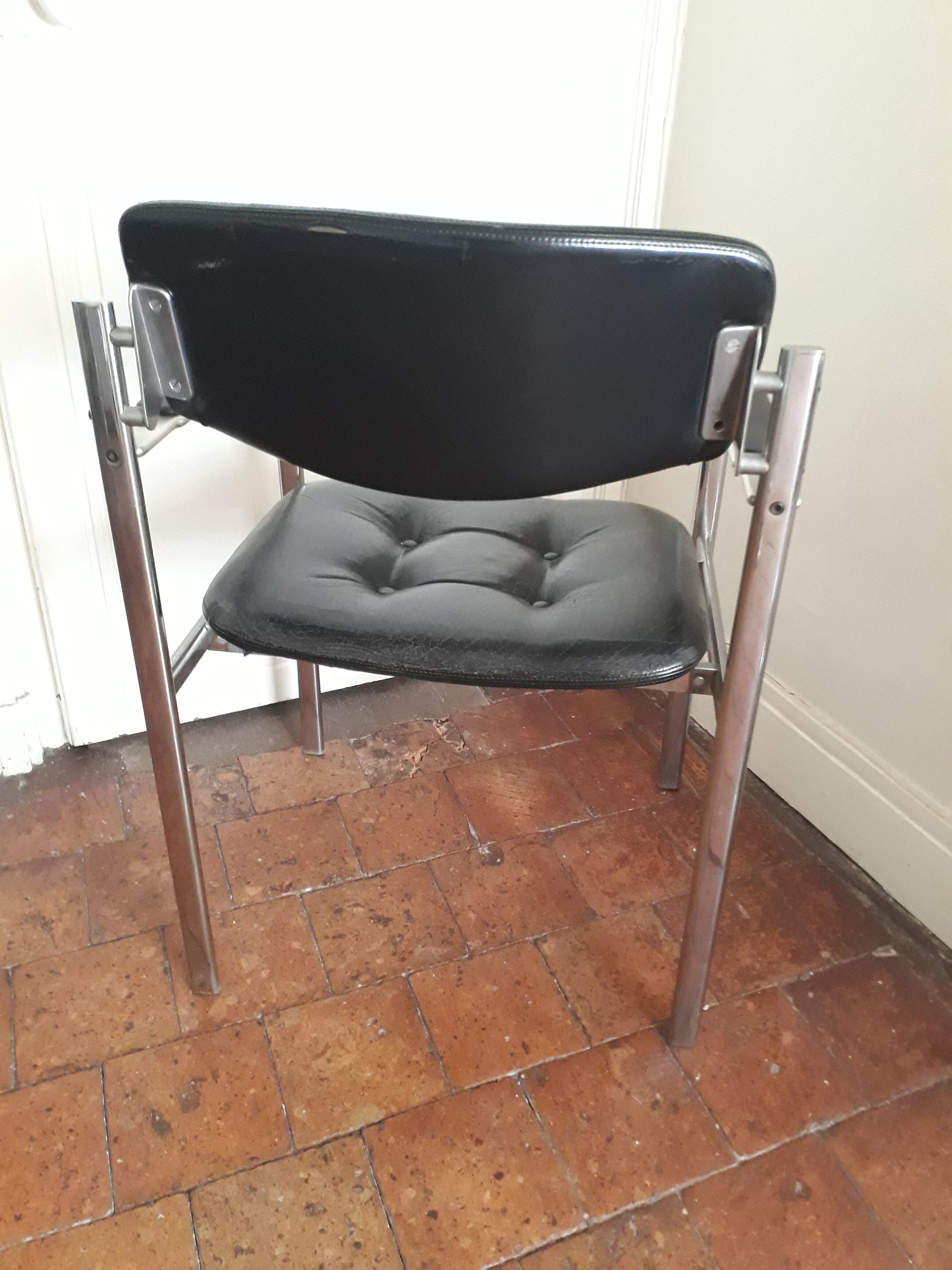 Office armchair vintage design 1940/1960 black leather and chrome