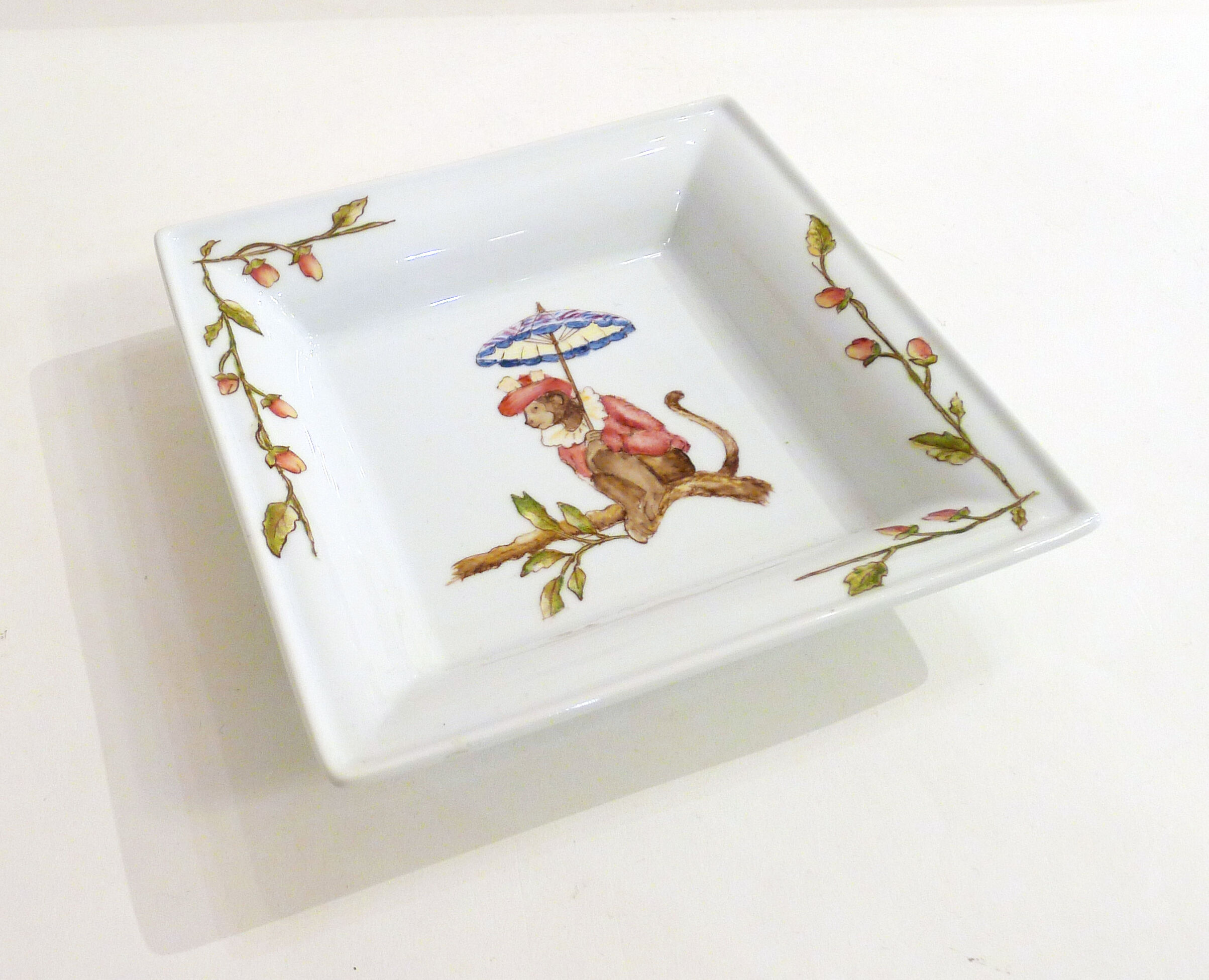 Porcelain monkey ashtray
