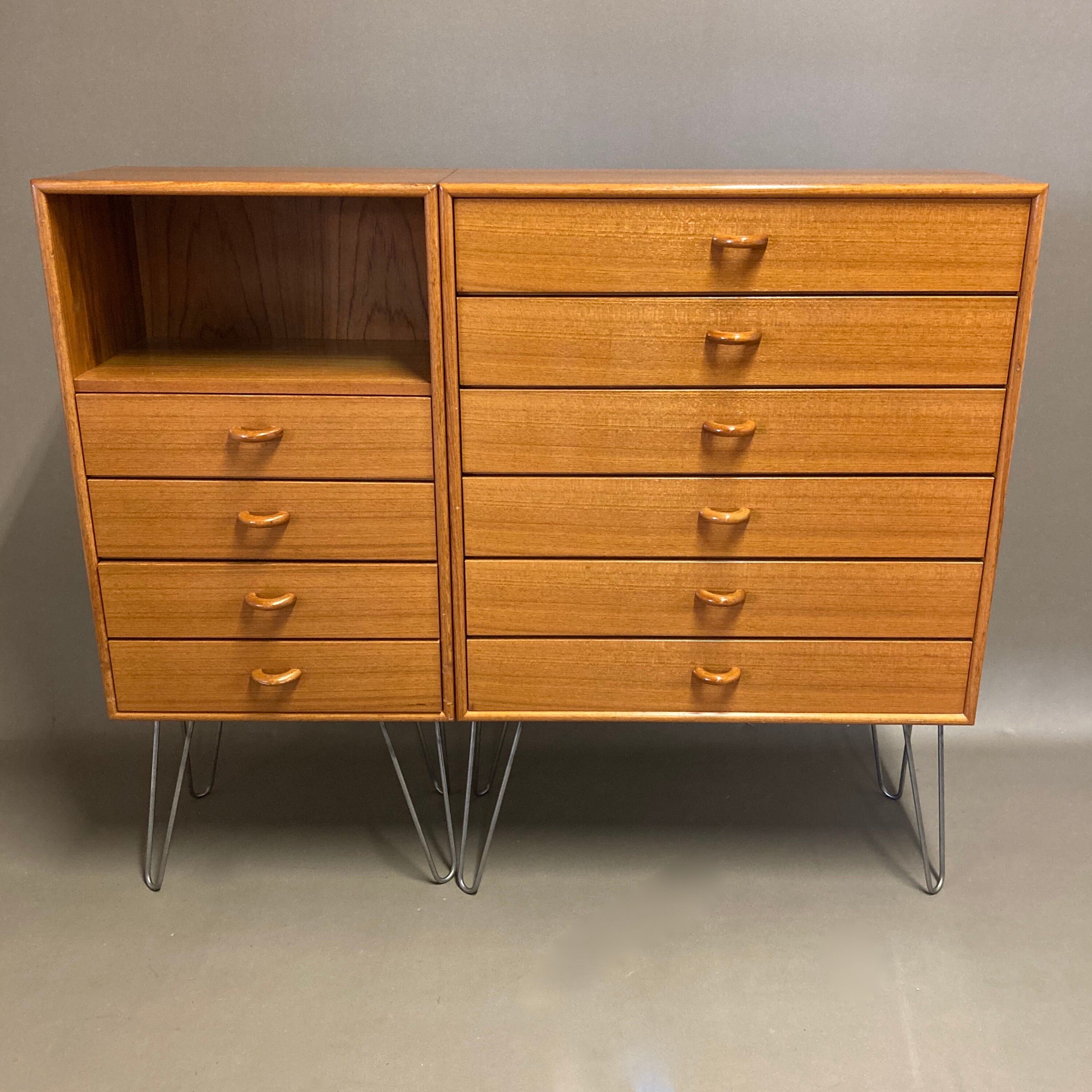 Duo de commodes design scandinave 1950.
