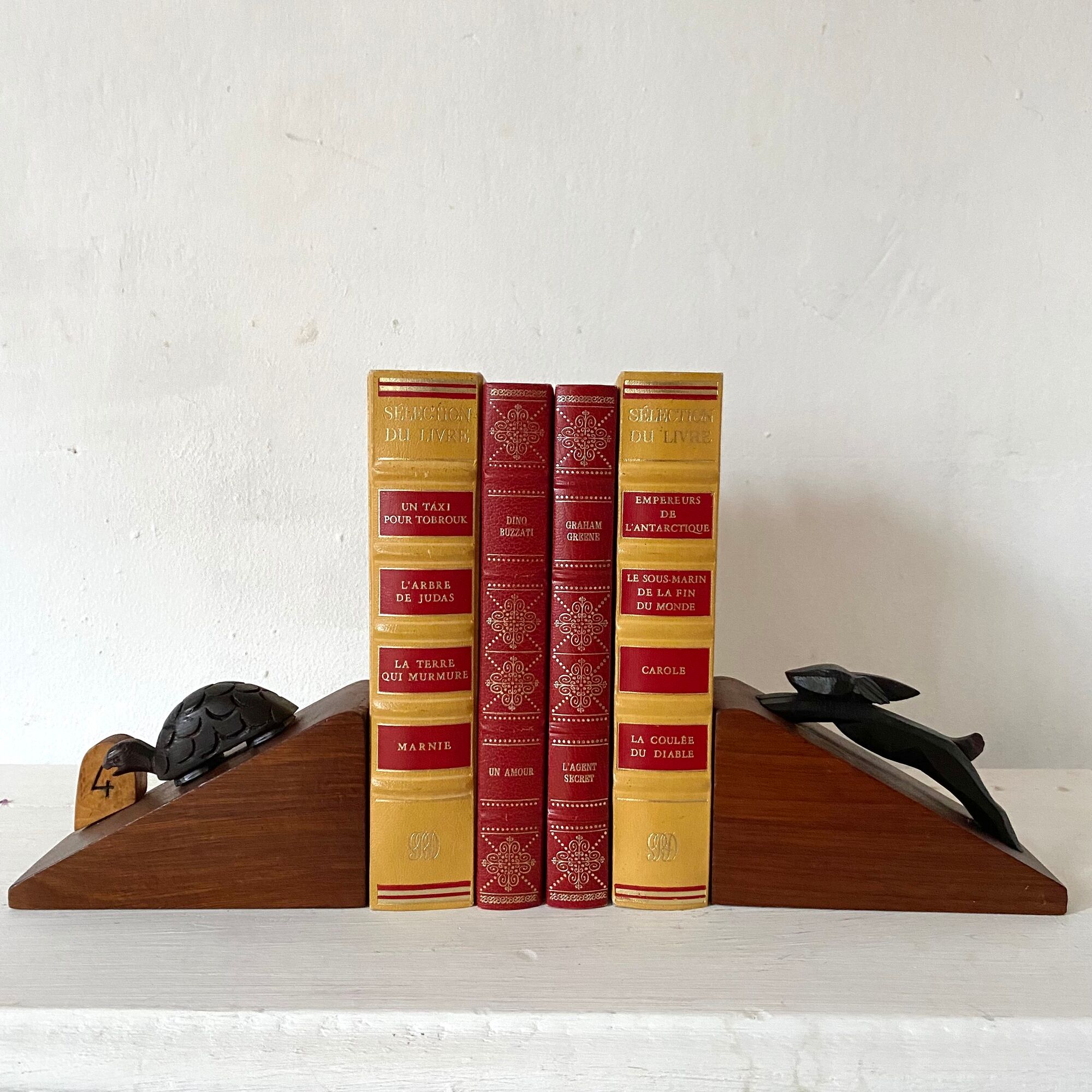 Greenhouse wooden books the hare and the tortoise