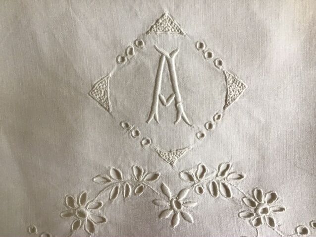 Baby sheet marked "A" 81x120cm