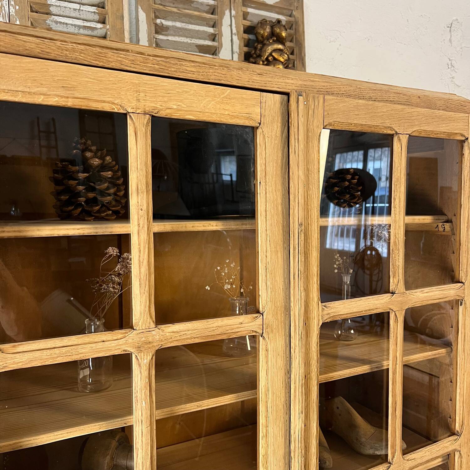 Vitrine vintage petit carreaux en chêne