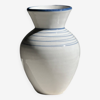 Petit vase blanc et bleu à motifs de cercles bleus