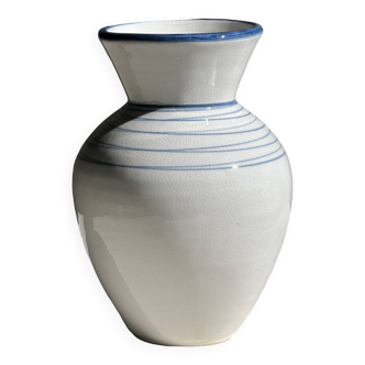 Petit vase blanc et bleu à motifs de cercles bleus