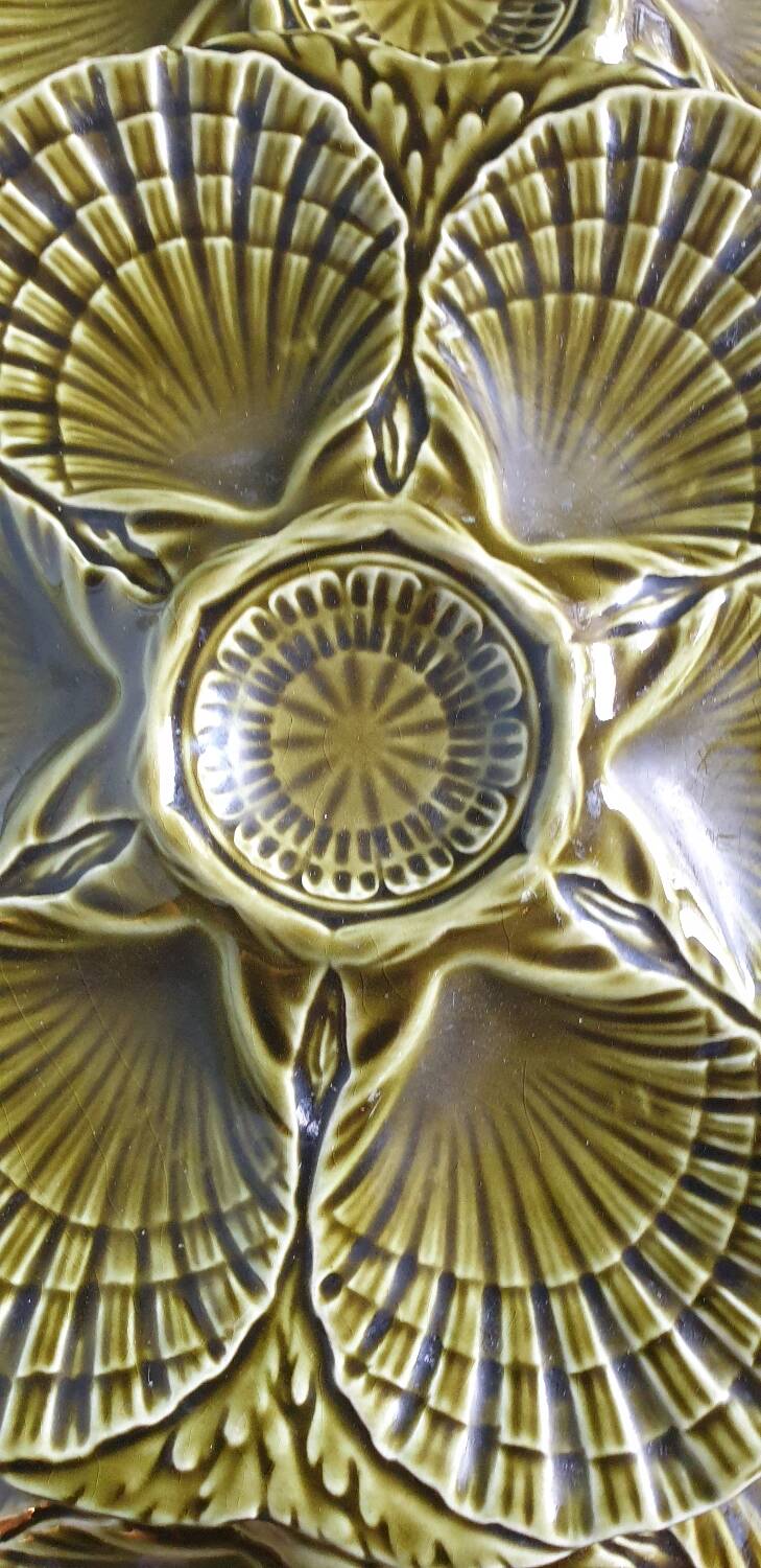 Three Sarreguemine oyster plates