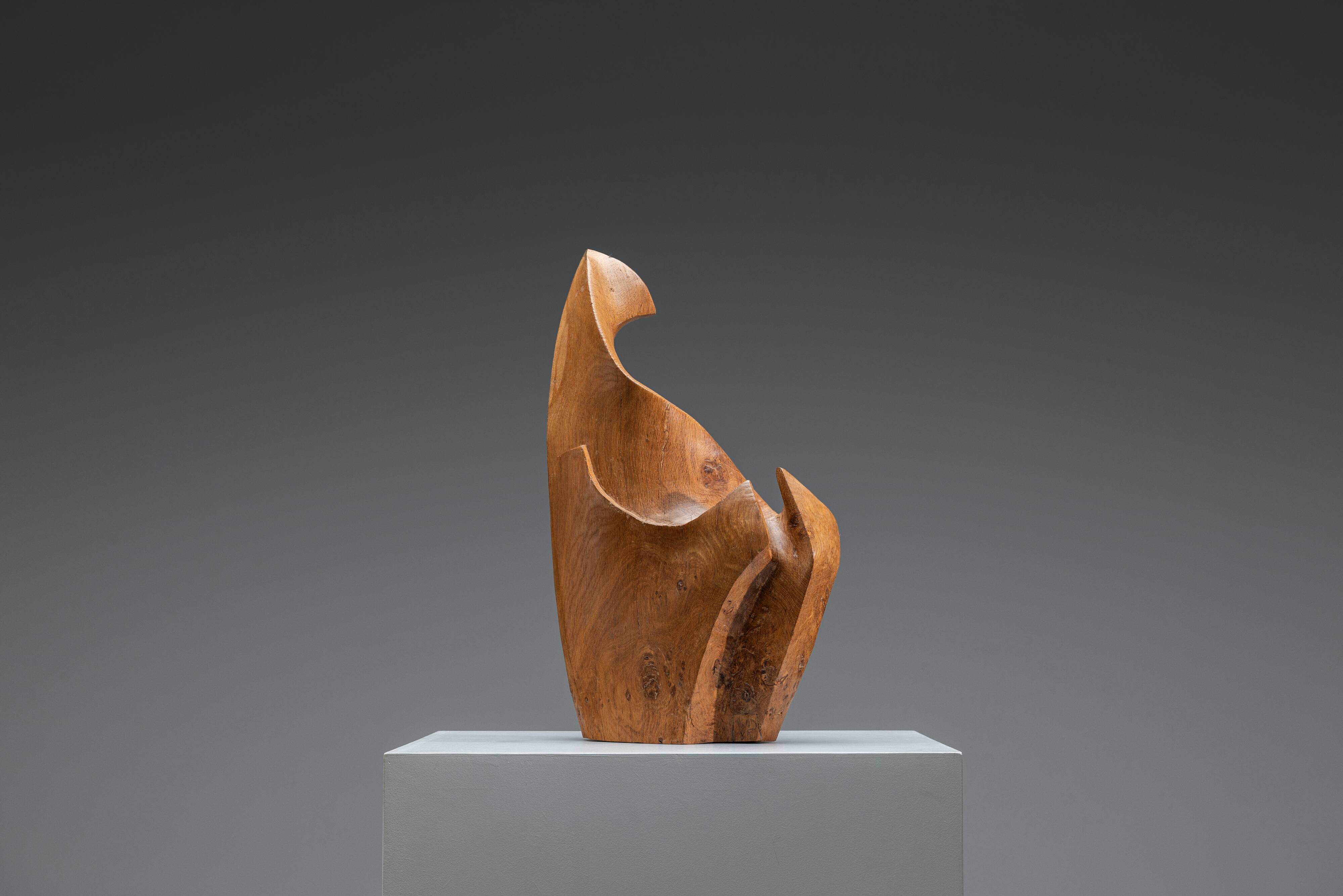 Forme sculpturale en chêne solide