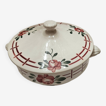 Soupiere vintage en faience à decor de fleurs rouges