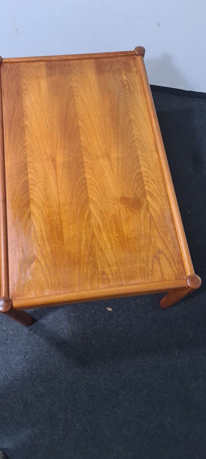 Vintage teaak coffee table