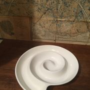 Ceramic dish snail shape
