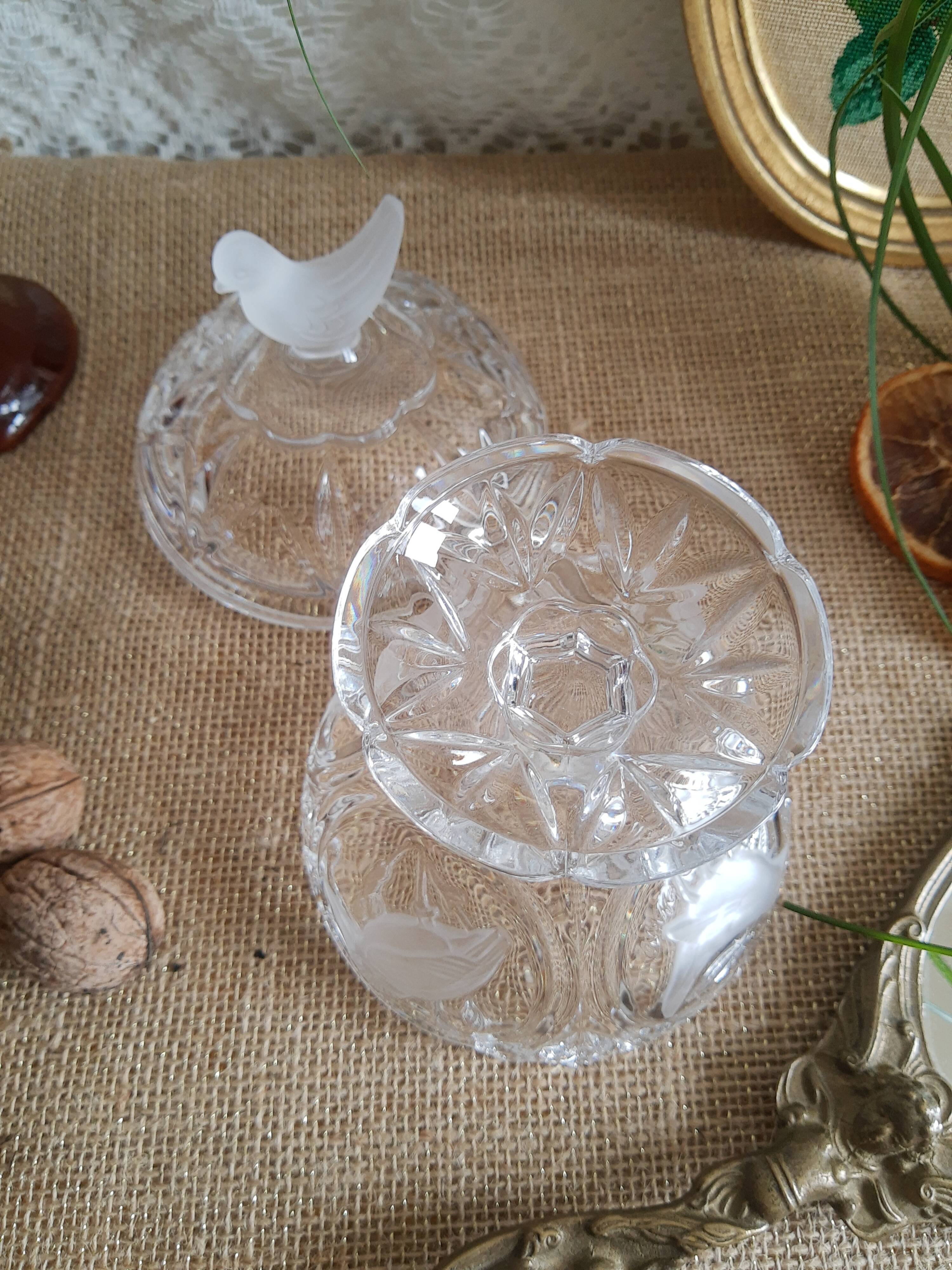 Bonbonnière in Cristal d'Arques Model Les Passereaux Oiseaux Dépoli