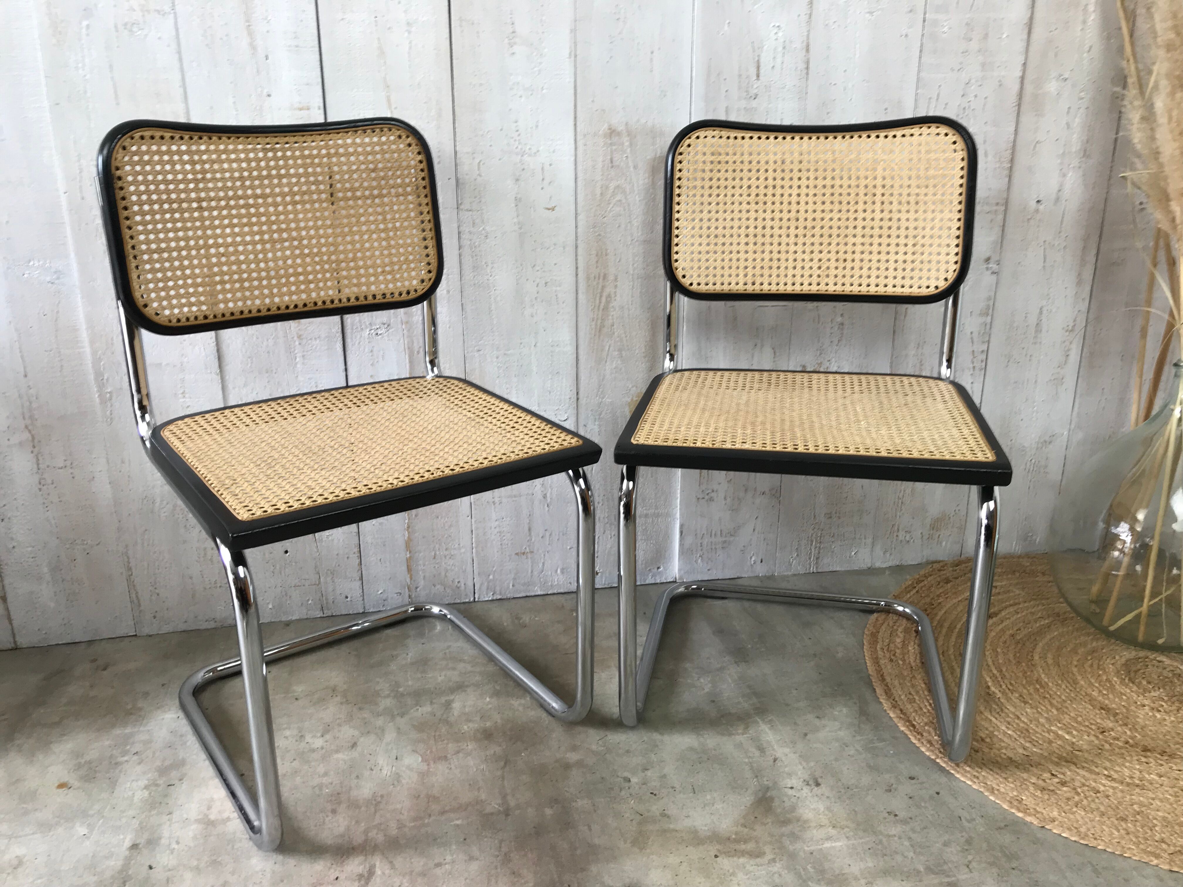 Pair of chairs B32 Breuer