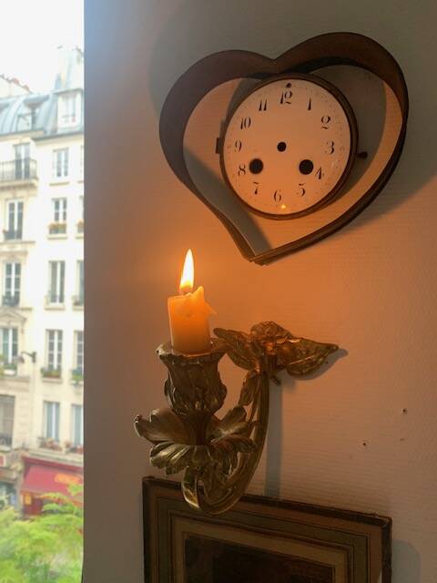 Pair of Louis XV sconces in 18th century gilded bronze