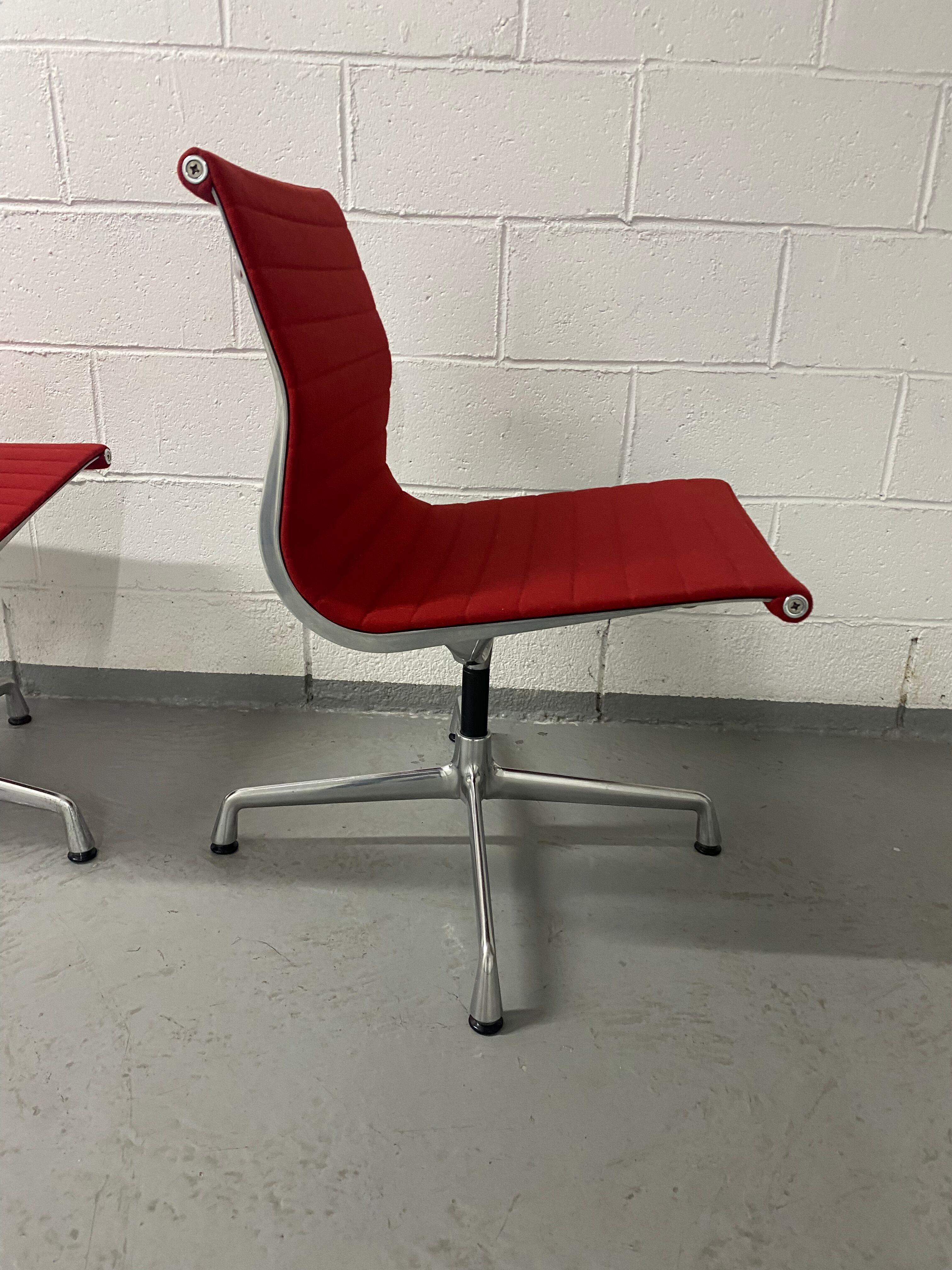 Eames Swivel Armchair Vitra Edition