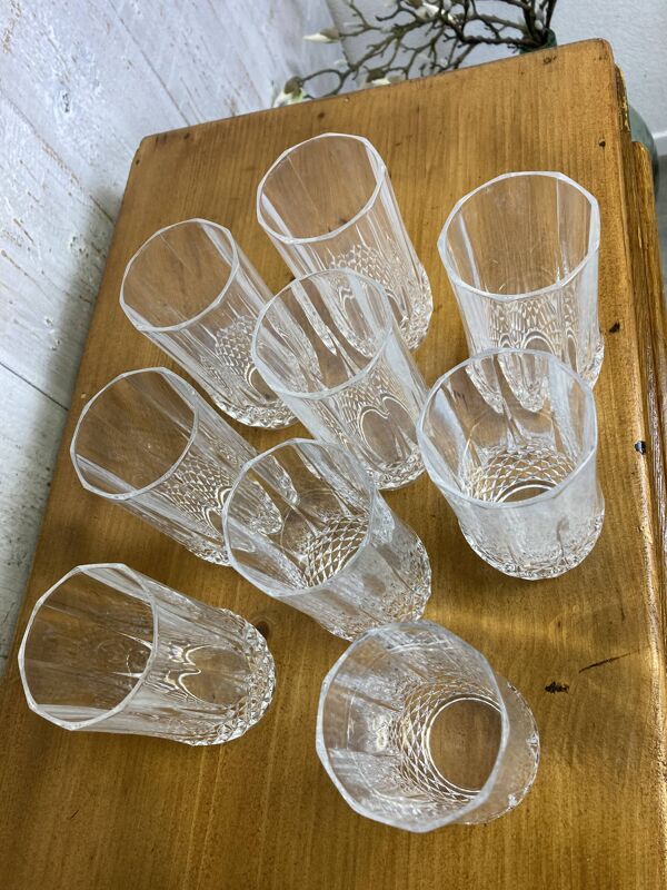 Série de 9 verres en cristal