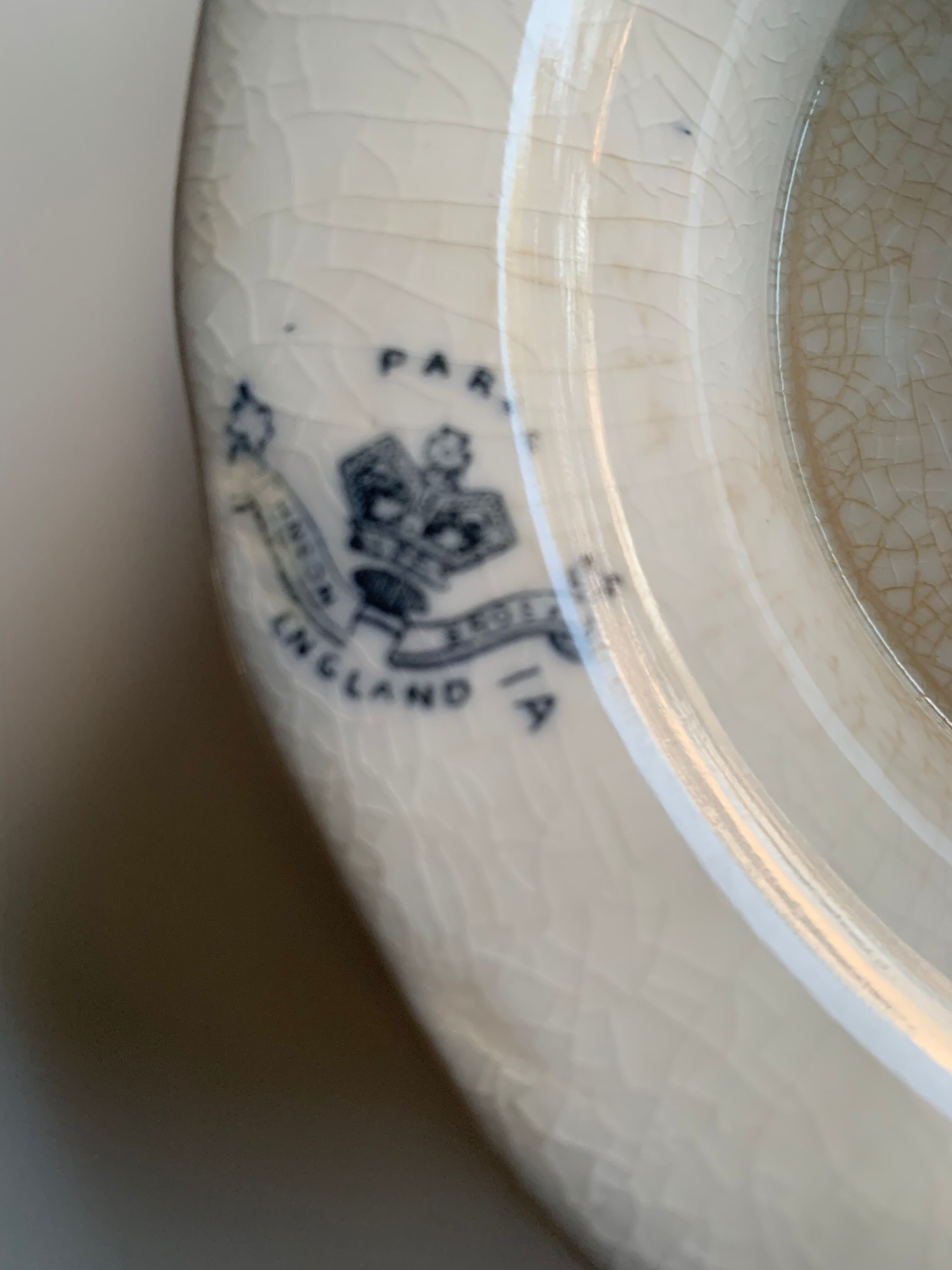 English porcelain compotier Johnson Bros