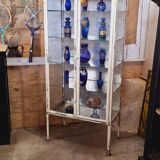 Vitrine médicale ancienne