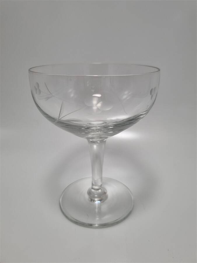 Set of 6 champagne glasses