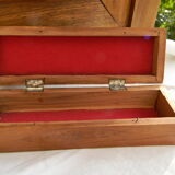 Small rectangular box made of rosewood and marquetry