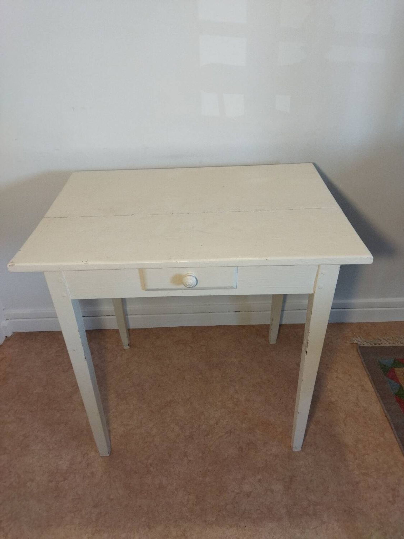 Bureau pieds fuseaux