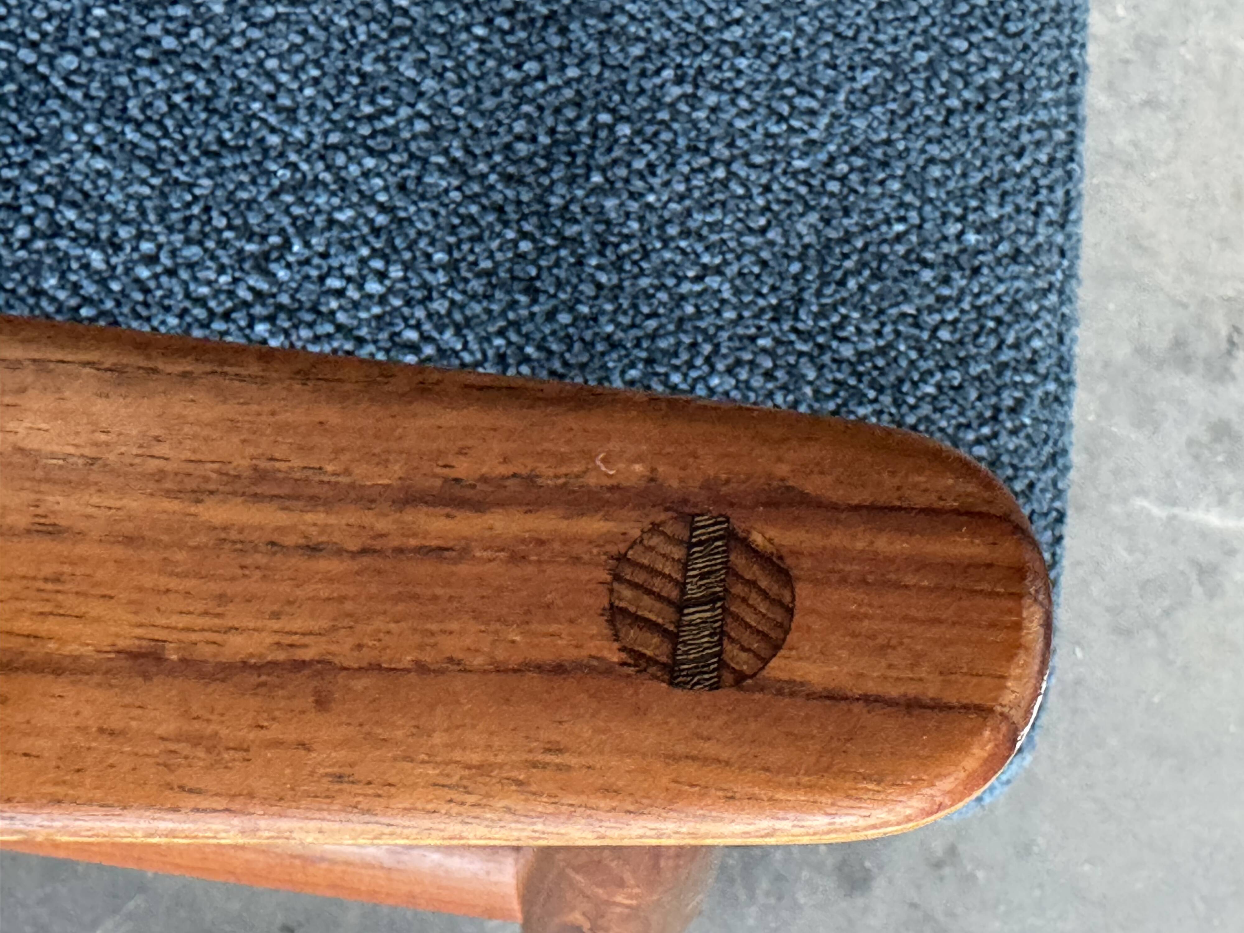 Chaise Boomerang par Peter Vidnt et Olga Nielsen