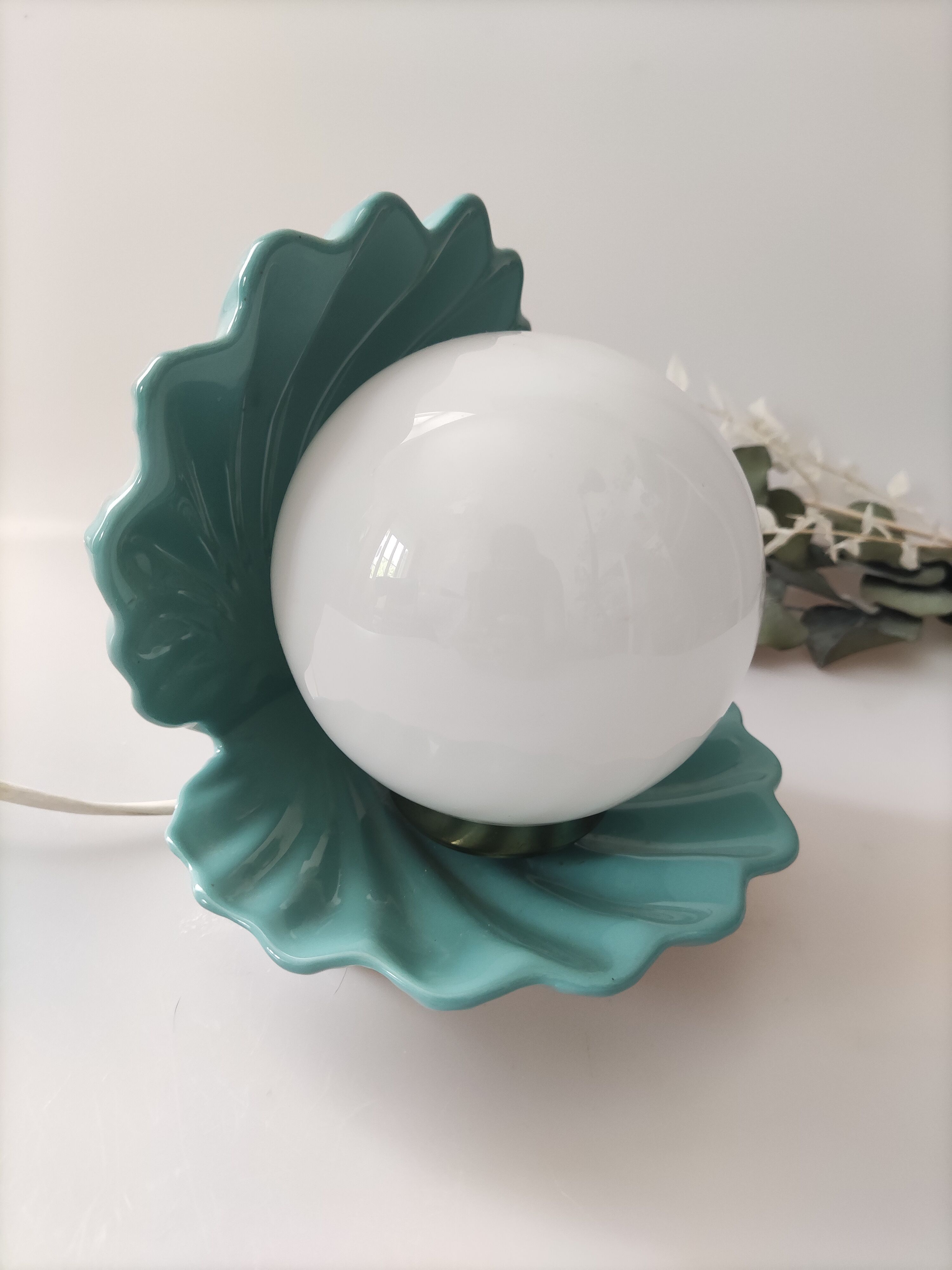 Vintage blue shell ceramic lamp