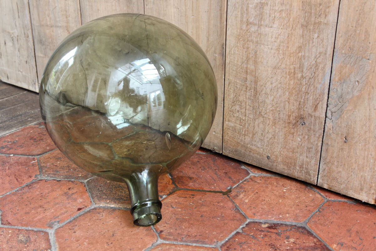 Former demijohn, blown glass