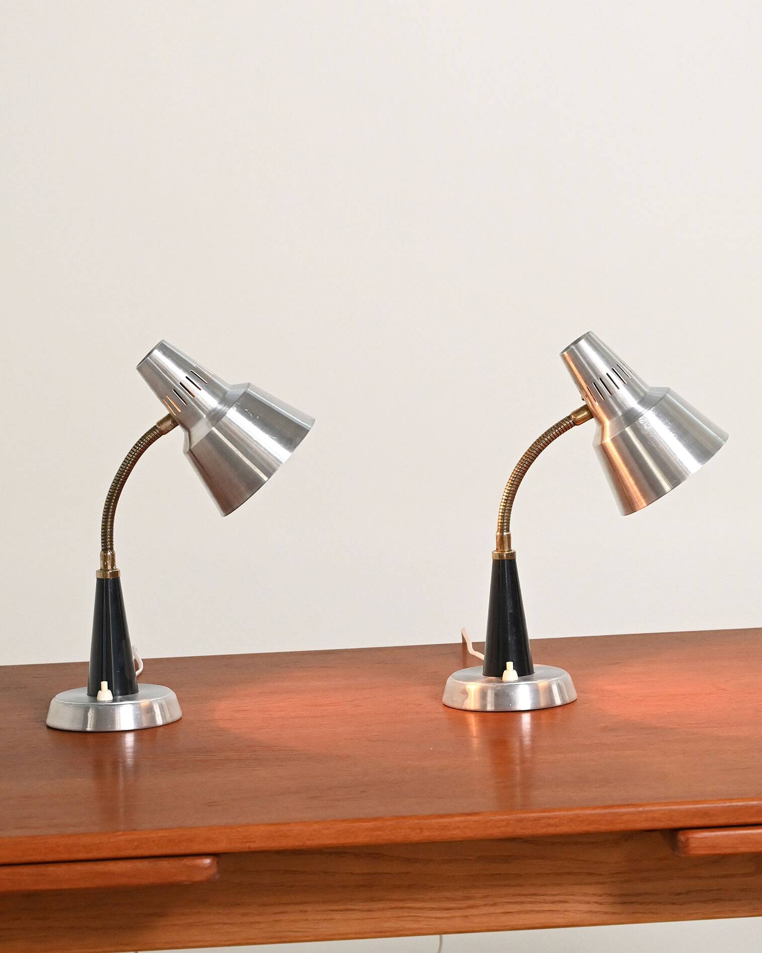 Pair of "600/5" table lamps by Gemi, 1960s
