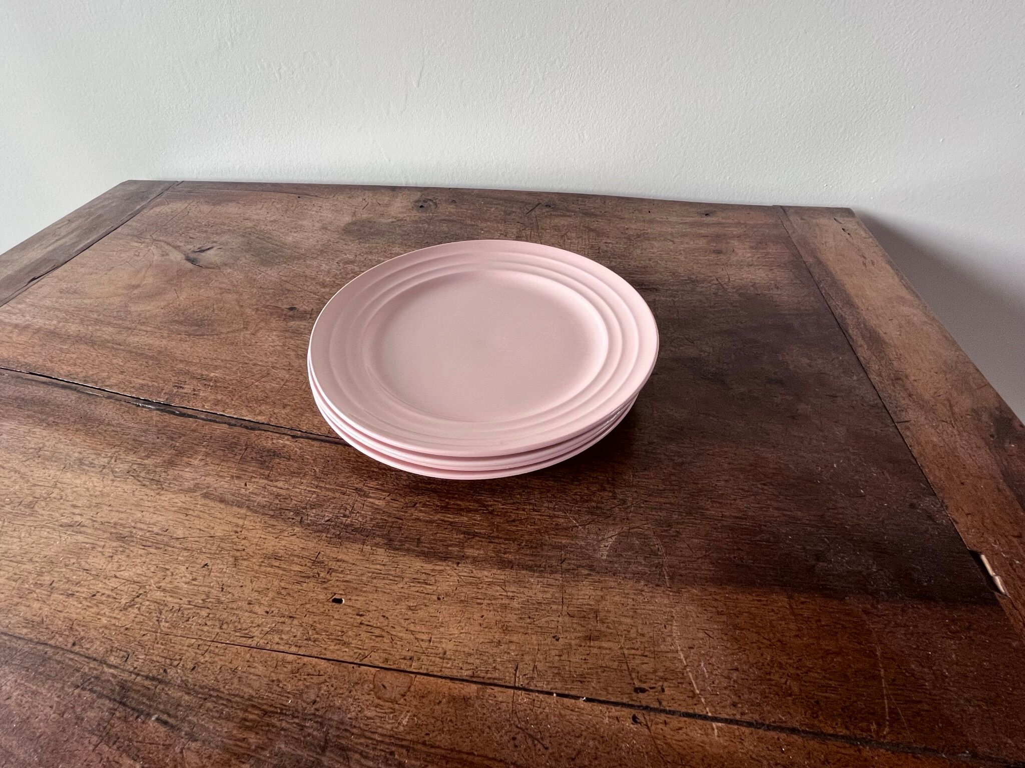 4 soft pink dessert plates Boch Frères - La Louvière BELGIUM.