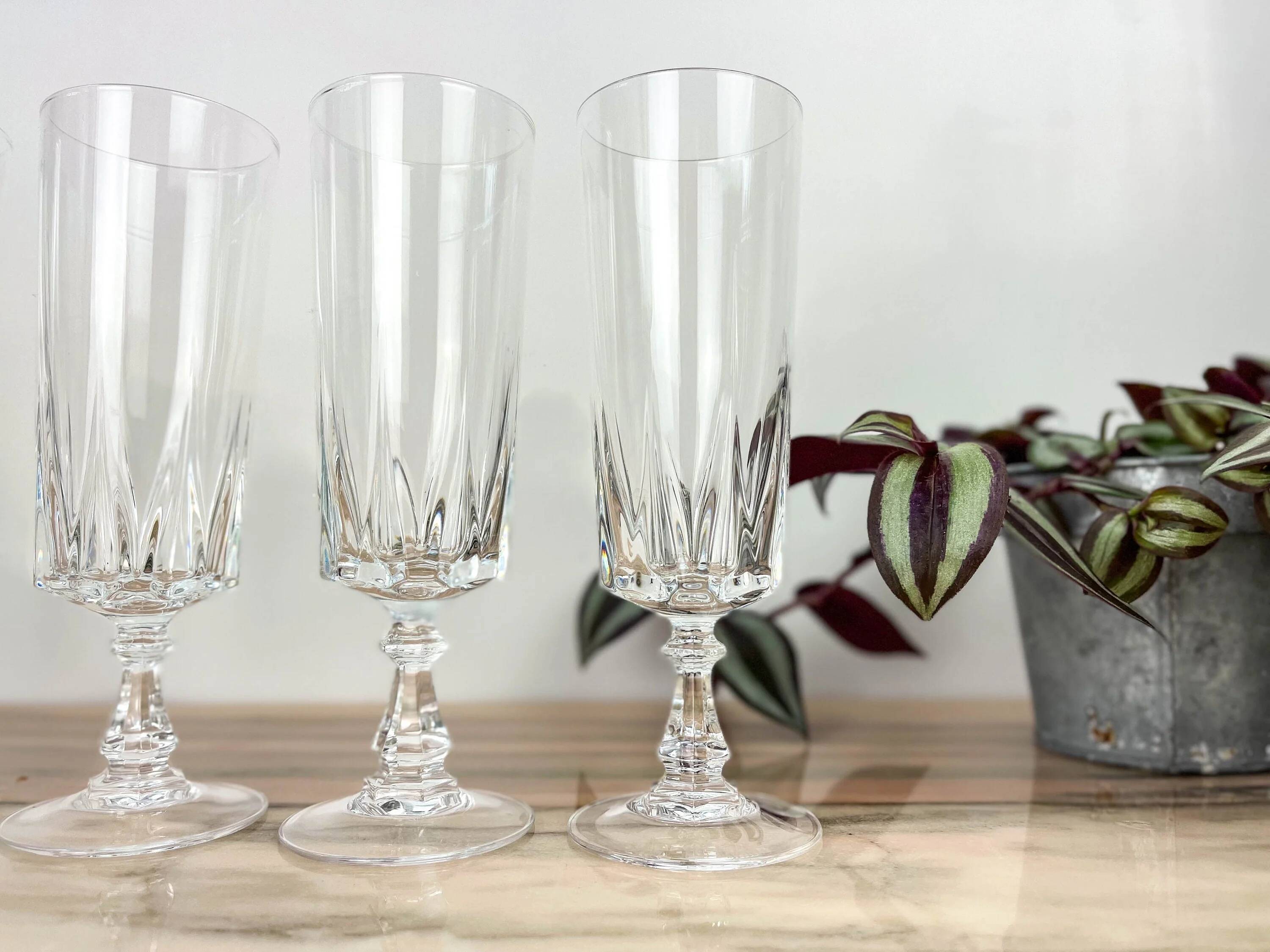 6 crystal champagne flutes from Cristal D'Arques, Louvre model.